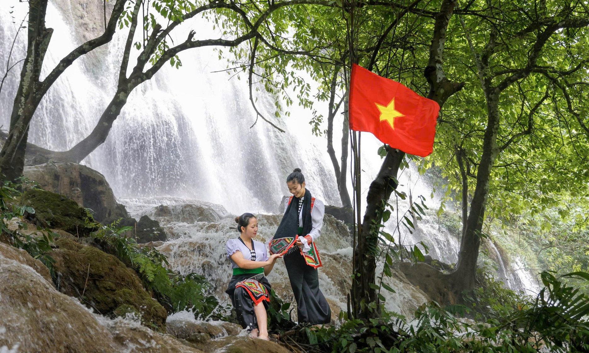  Khám phá thác Rêu giữa đại ngàn Lai Châu